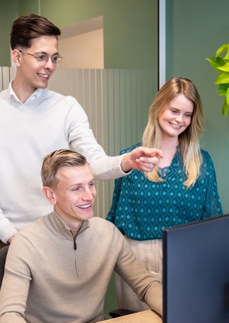 Young talent samenwerken als een team bij Lansigt